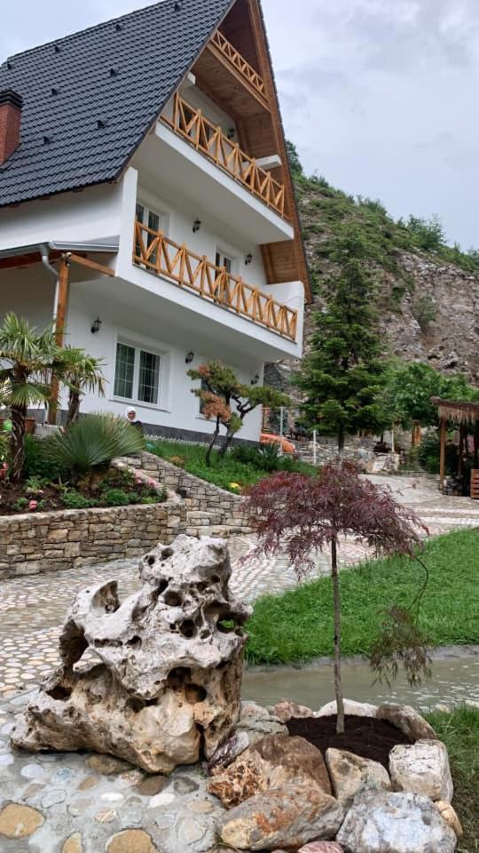 Dibra Park Agrotourism *